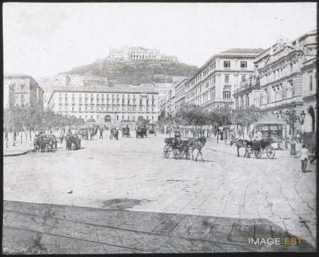 Place del Municipio (Naples)